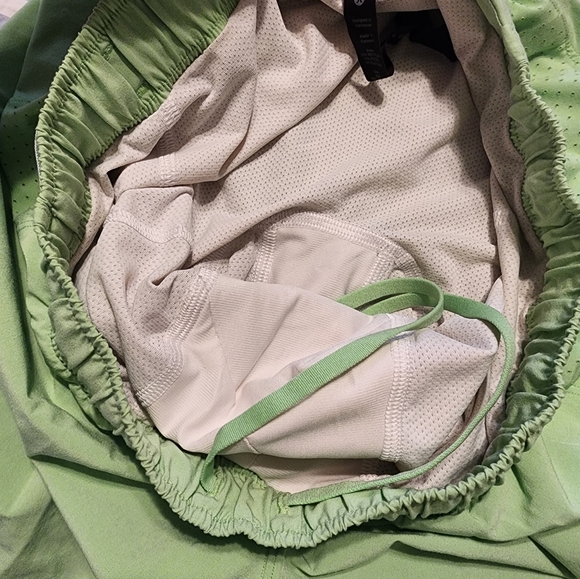 Lululemon Mens Surge Shorts Small - Picture 12 of 13